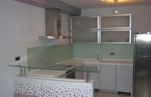 Фартуки из стекла для кухни Фартуки из стекла для кухни