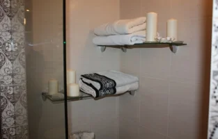 Предметы интерьера из стекла Предметы интерьера из стекла